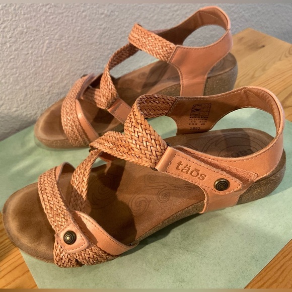 Taos Footwear Shoes - Taos~Trulie~Cantaloup~Soft Leather~Sandal~Hook & Loop Velcro Close~Size 9 - 9.5